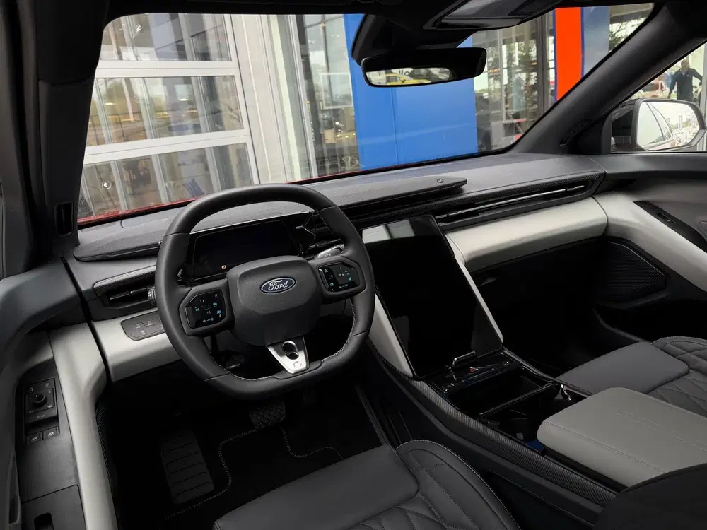 Ford Capri Premium Extended Range RWD 77 kWh uit 2025, foto 13