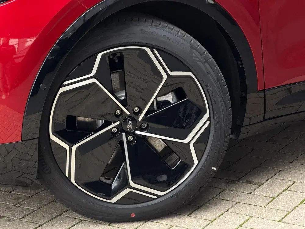 Ford Capri Premium Extended Range RWD 77 kWh uit 2025, foto 8