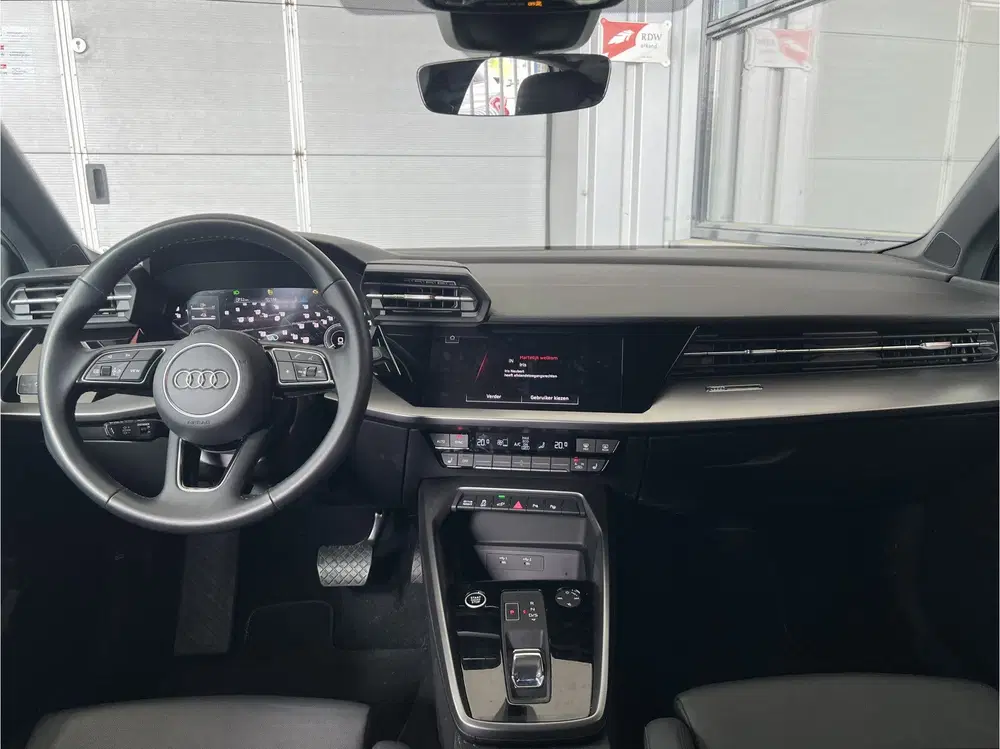 Audi A3 40 TFSI e Advanced Edition Hybrid uit 2024, foto 12
