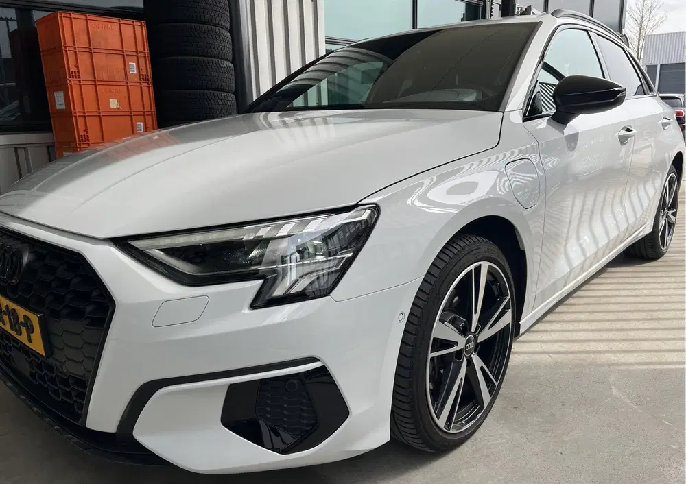 Audi A3 40 TFSI e Advanced Edition Hybrid uit 2024, foto 5