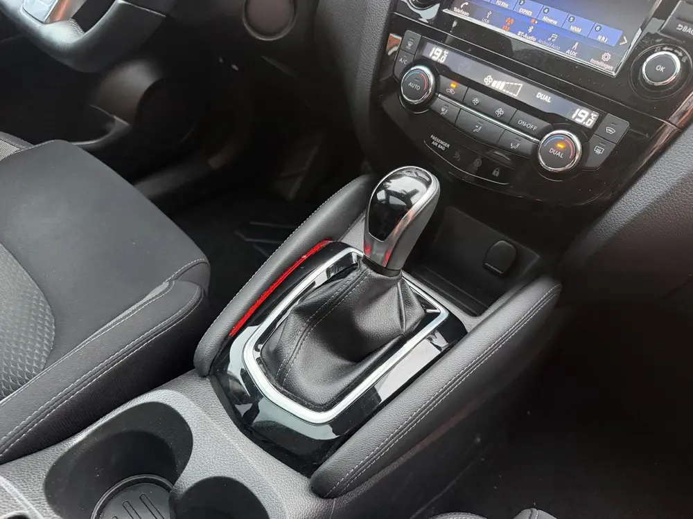 Nissan Qashqai 1.3 DIG-T N-Connecta uit 2019, foto 10