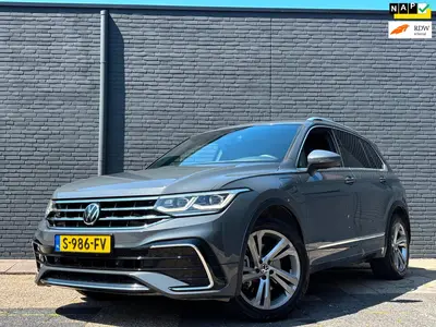 Volkswagen Tiguan 1.4 TSI eHybrid R-Line Business+ | Pano | uit 2023