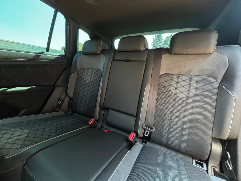 Volkswagen Tiguan 1.4 TSI eHybrid R-Line Business+ | Pano | uit 2023, foto 13