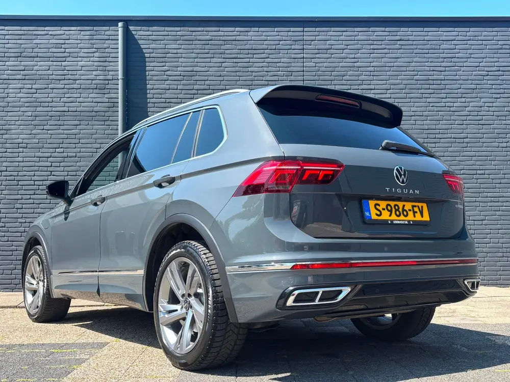 Volkswagen Tiguan 1.4 TSI eHybrid R-Line Business+ | Pano | uit 2023, foto 3