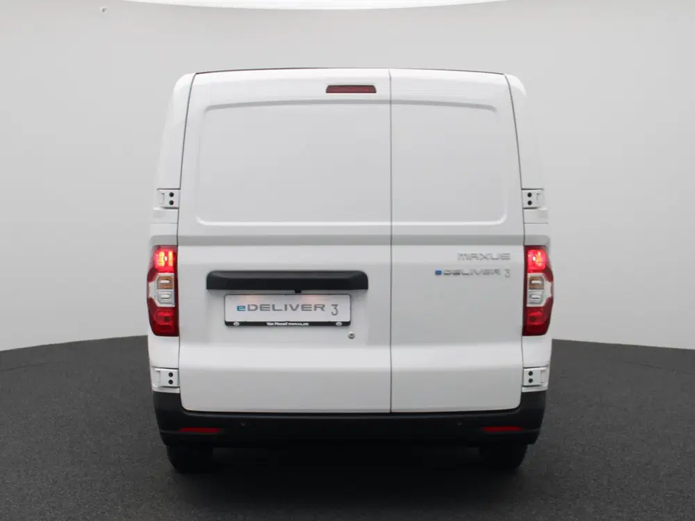 Maxus eDeliver 3 SWB 50 kWh Vloer & Wandbetimmering uit 2023, foto 11