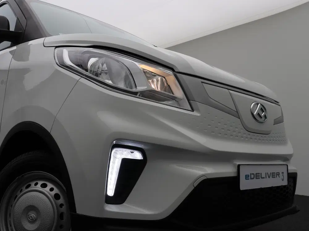Maxus eDeliver 3 SWB 50 kWh Vloer & Wandbetimmering uit 2023, foto 13