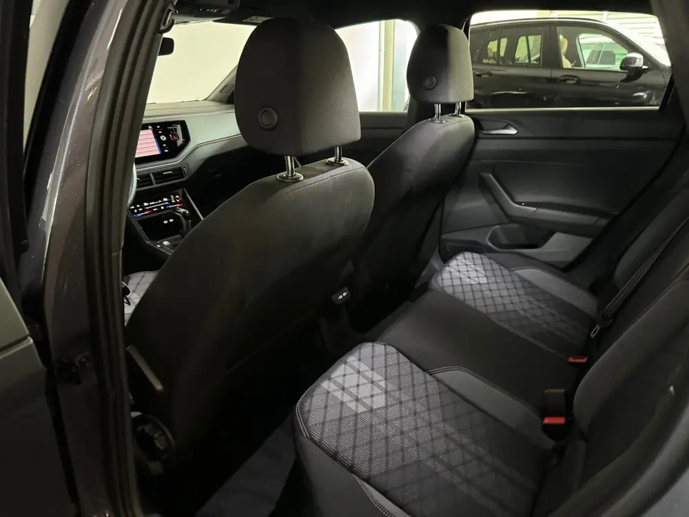 Volkswagen Taigo 1.0 TSI R-Line Edition Keyless|CarPlay|IQ uit 2025, foto 20