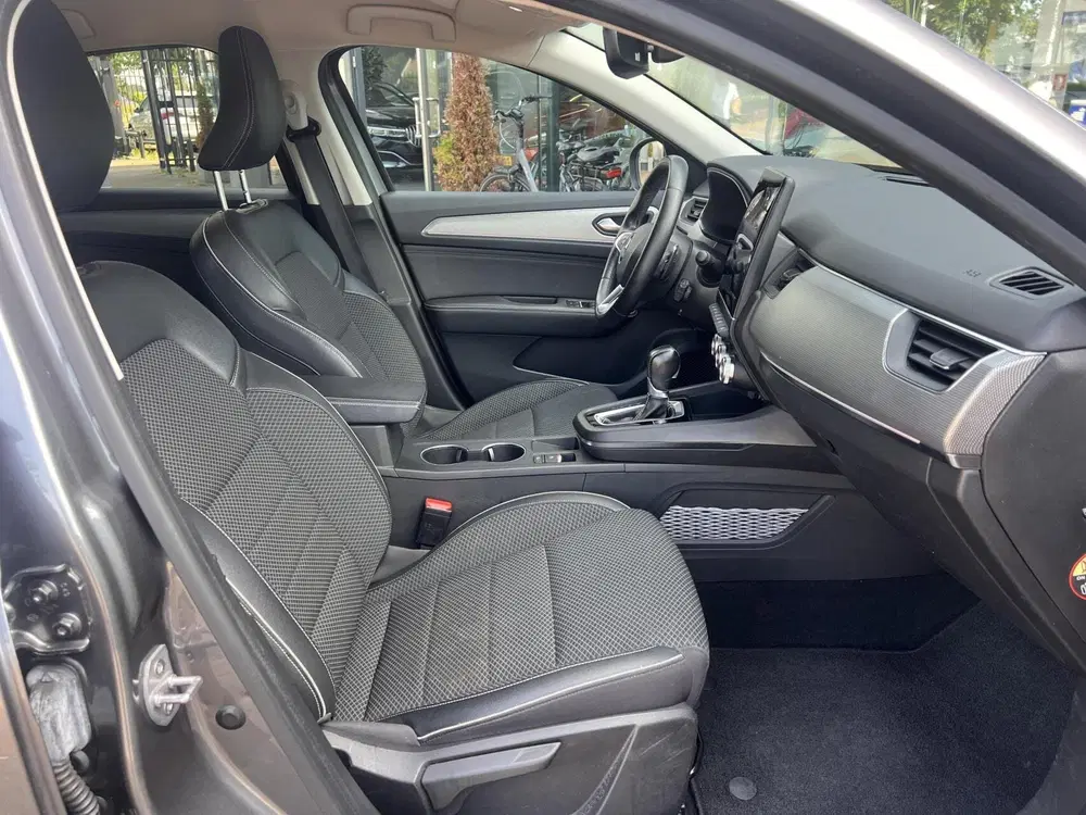 Renault Arkana 1.3 TCe 140 Automaat Airco Clima Navi LED uit 2021, foto 20