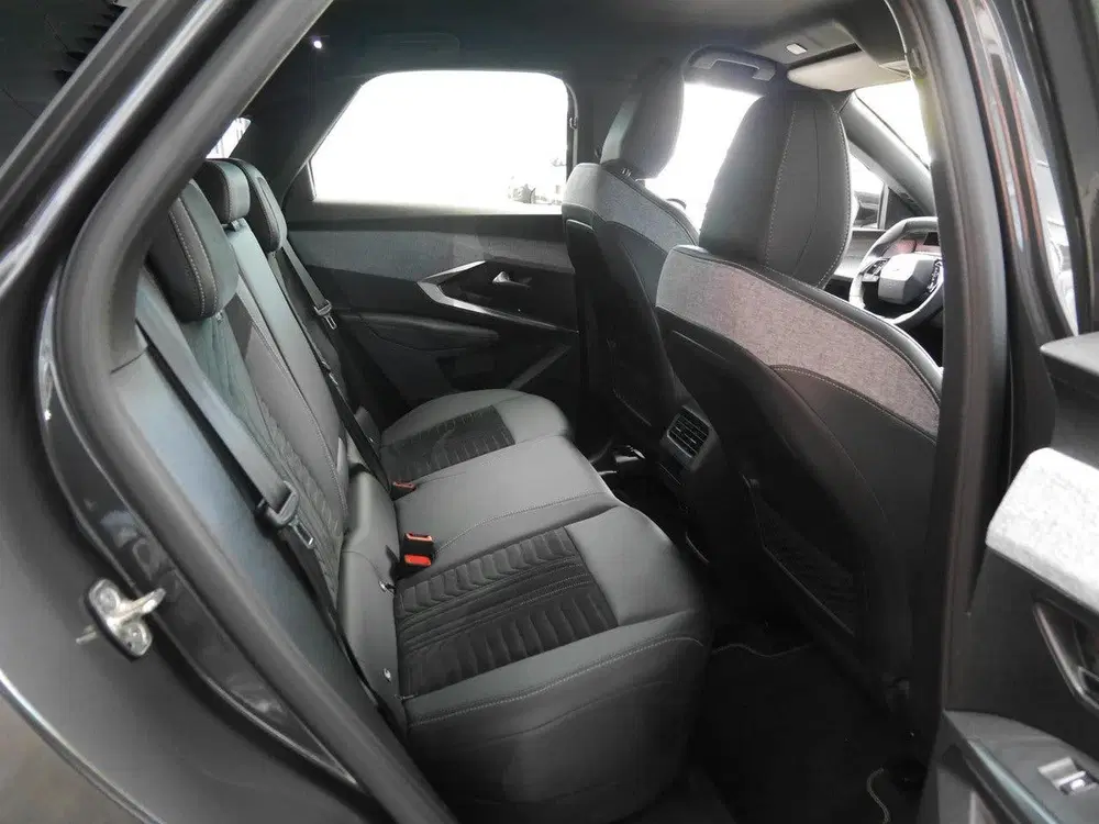 Peugeot 3008 1.2 Hybrid 136 GT uit 2024, foto 13