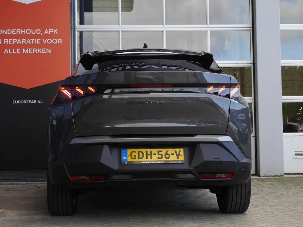 Peugeot 3008 1.2 Hybrid 136 GT uit 2024, foto 4