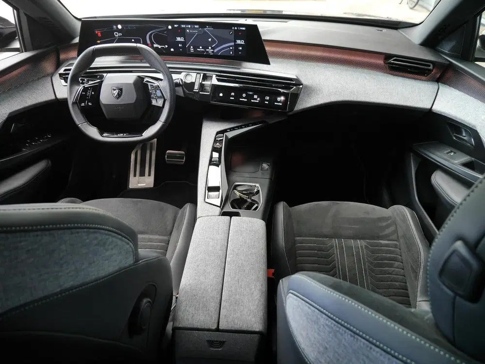 Peugeot 3008 1.2 Hybrid 136 GT uit 2024, foto 7