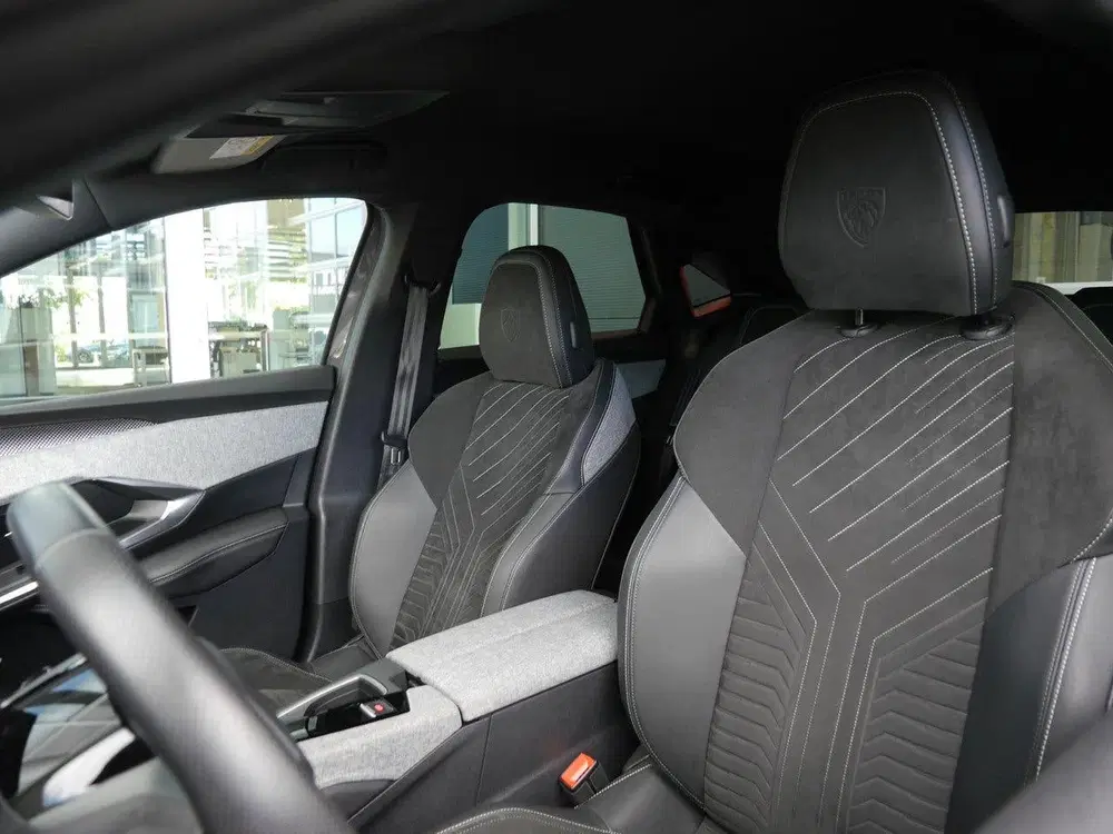 Peugeot 3008 1.2 Hybrid 136 GT uit 2024, foto 9