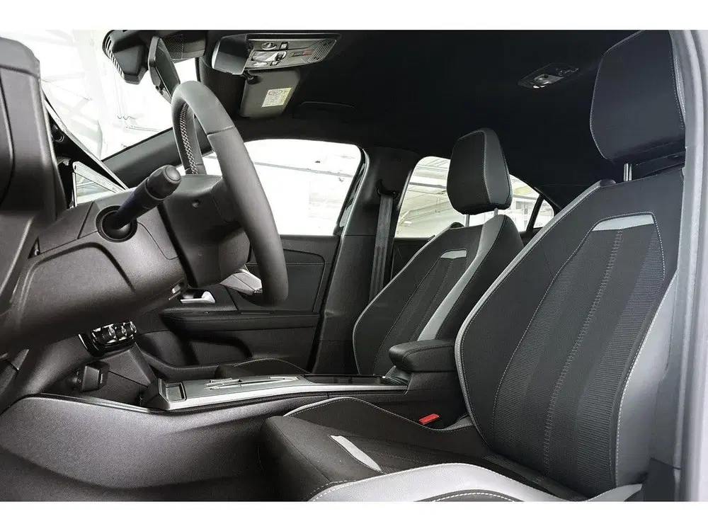 Opel Mokka 1.2 Turbo Hybrid GS Stuur-Stoelverwarming uit 2026, foto 6