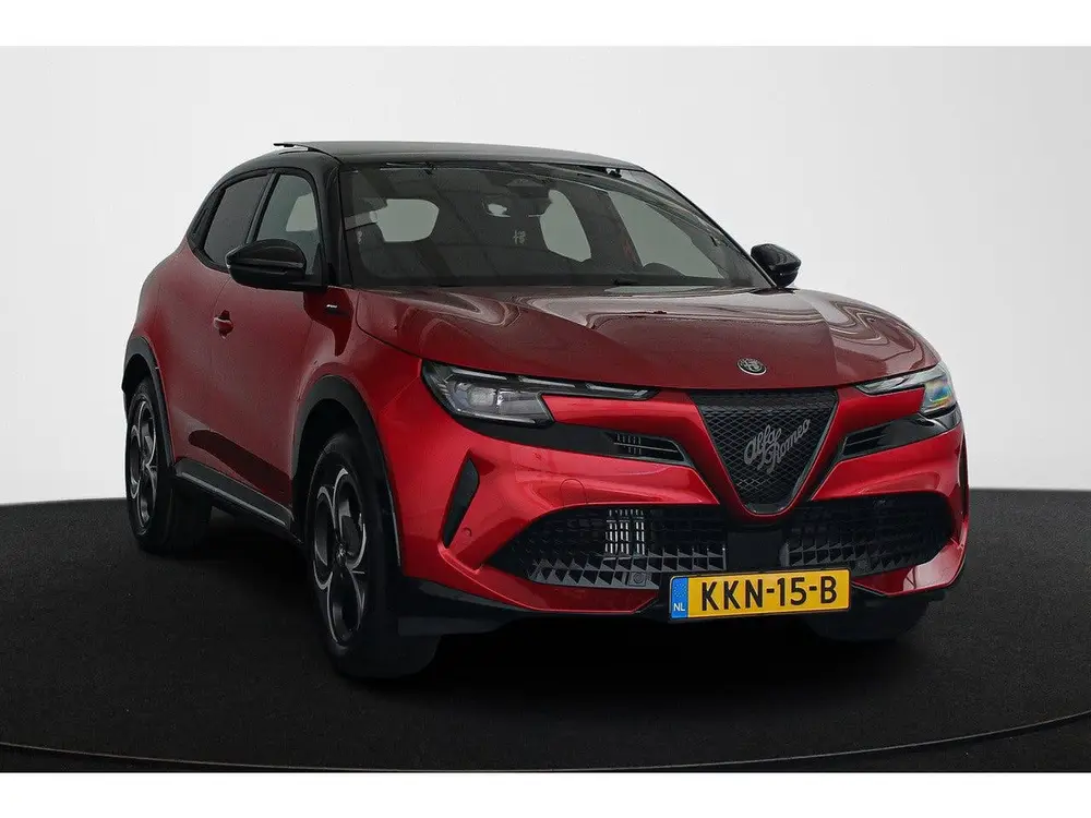 Alfa Romeo Junior 1.2 Turbo Hybrid Ibrida Sport Speciale Pan uit 2026, foto 2