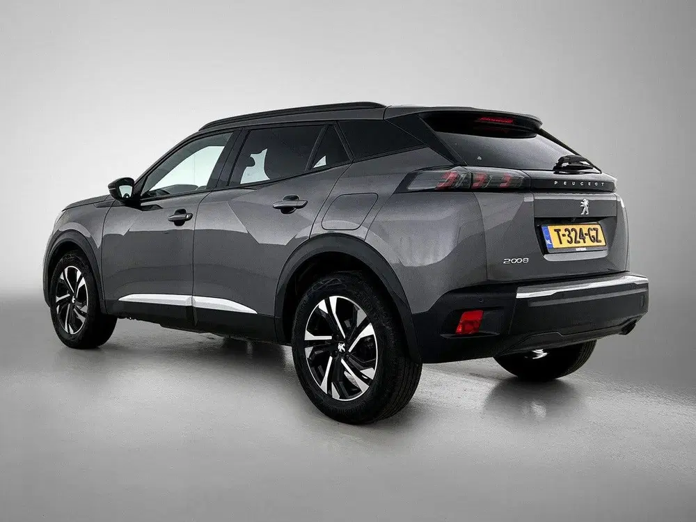 Peugeot 2008 1.2 100pk Allure uit 2023, foto 6