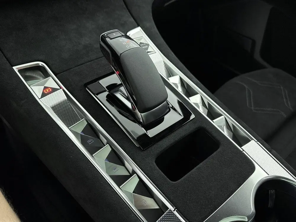 DS Automobiles DS 7 DS DS 7 1.6 PHEV 225 Ligne Business uit 2025, foto 12