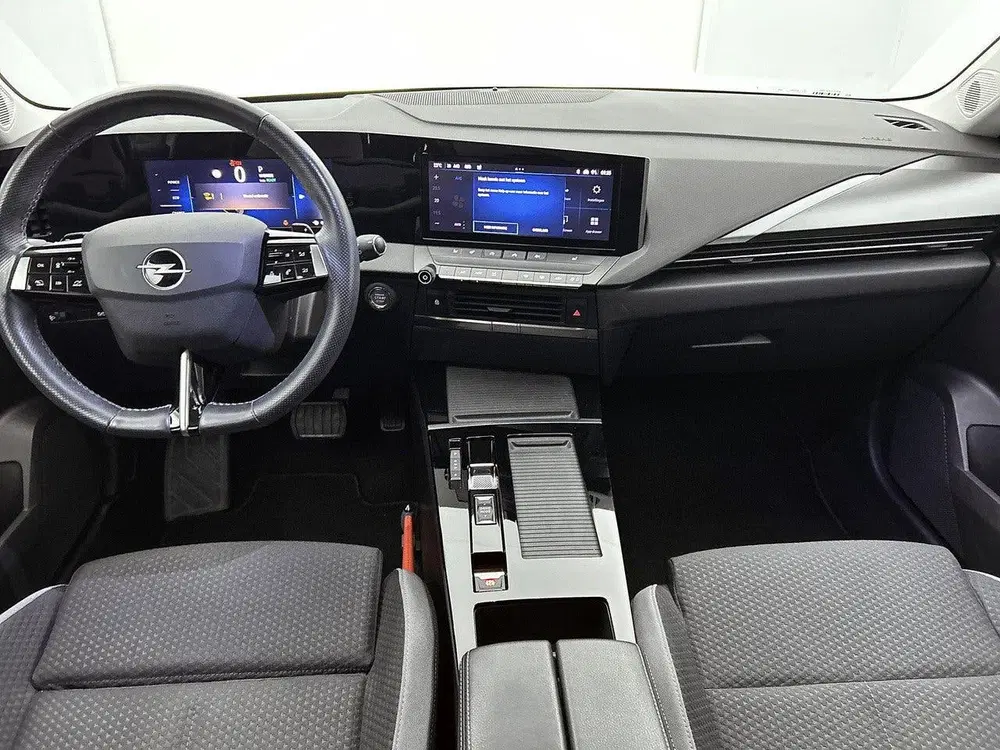 Opel Astra 180pk Hybrid Edition uit 2022, foto 11