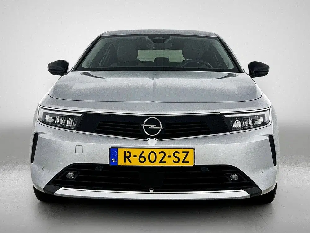 Opel Astra 180pk Hybrid Edition uit 2022, foto 4