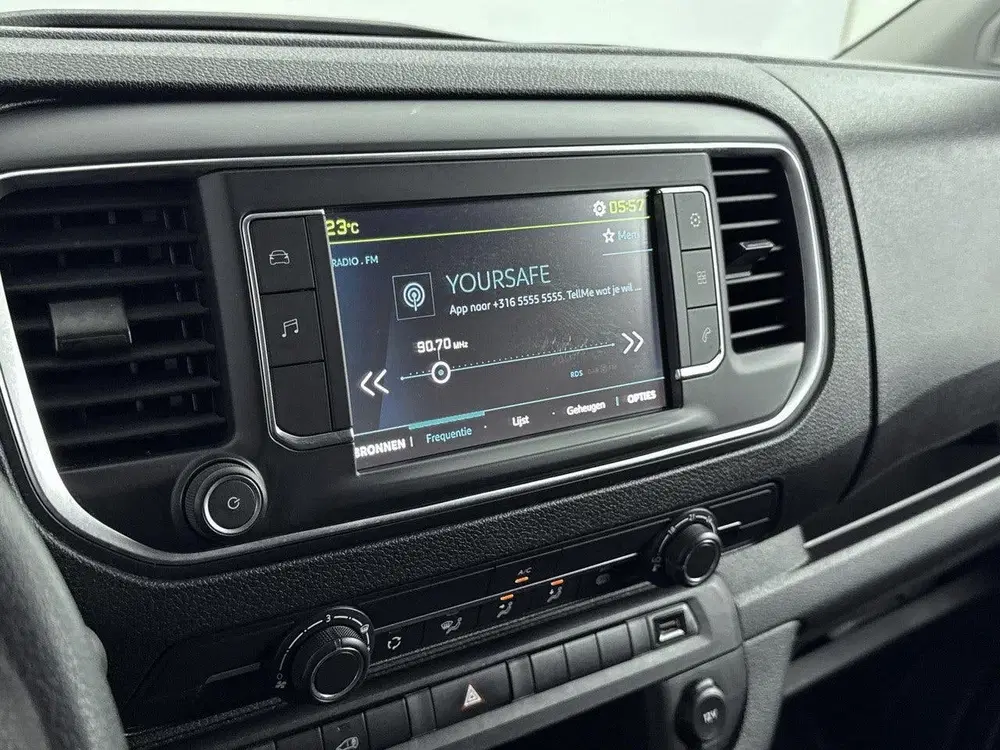 Peugeot Expert EV L2 75 kWh uit 2023, foto 19