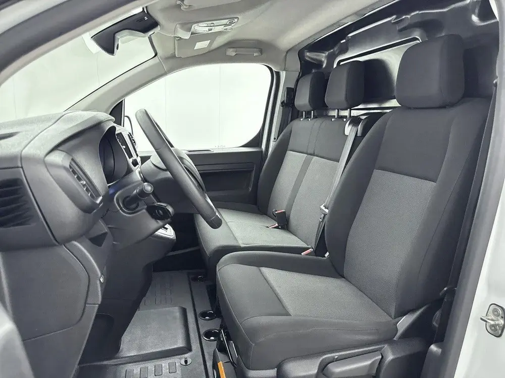 Peugeot Expert EV L2 75 kWh uit 2023, foto 6