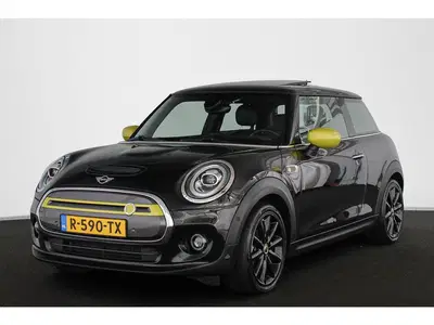 Mini Electric Yours 33 kWh Pano Stoelverwarming Keyless uit 2020