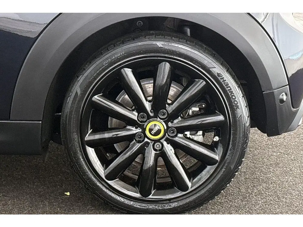 Mini Electric Yours 33 kWh Pano Stoelverwarming Keyless uit 2020, foto 20