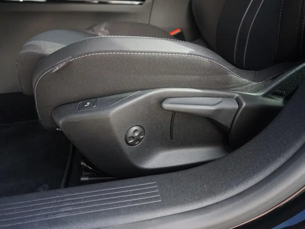 Opel Astra 1.2 GS Line uit 2022, foto 14