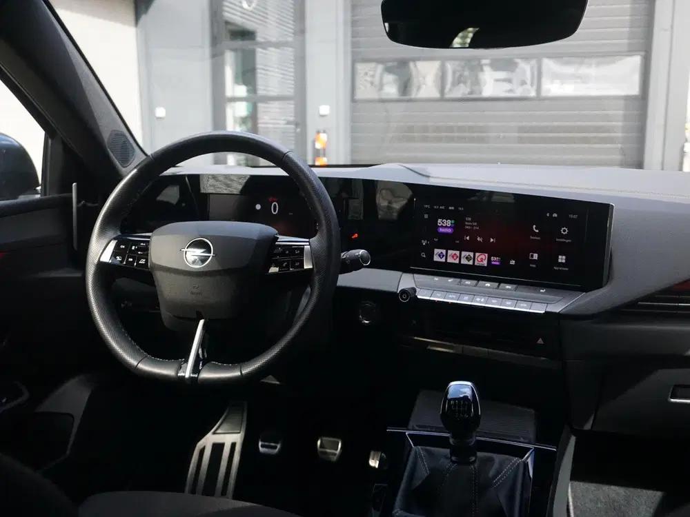 Opel Astra 1.2 GS Line uit 2022, foto 4