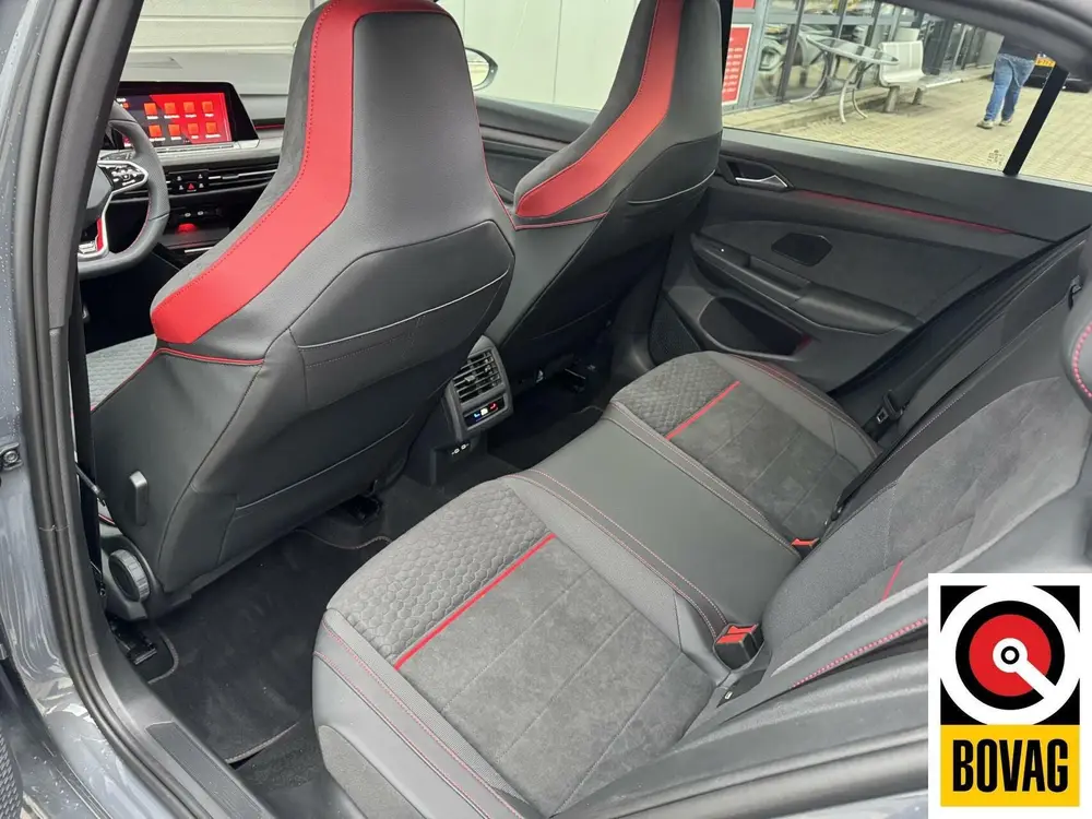 Volkswagen Golf 2.0 TSI GTI Clubsport Pano Harman/kardon Camera uit 2024, foto 11