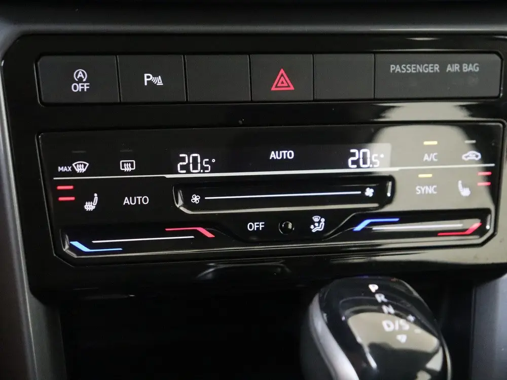 Volkswagen T-Cross 1.0 TSI Style | Automaat | Stoelverwarmin uit 2023, foto 20