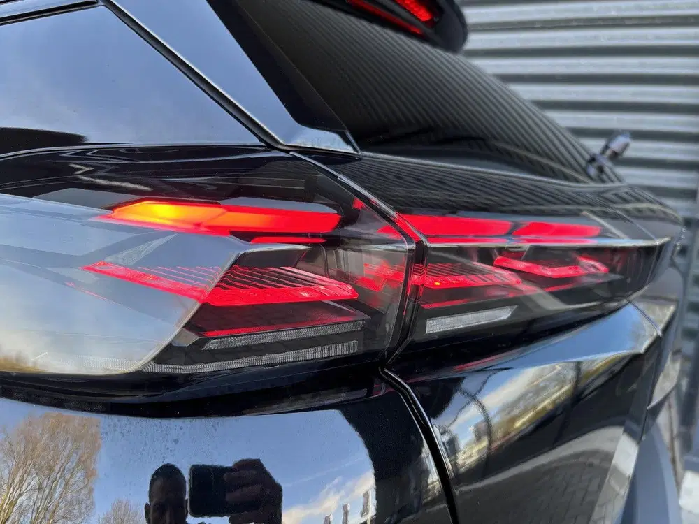 Peugeot 2008 1.2 Hybrid 145 GT uit 2026, foto 17