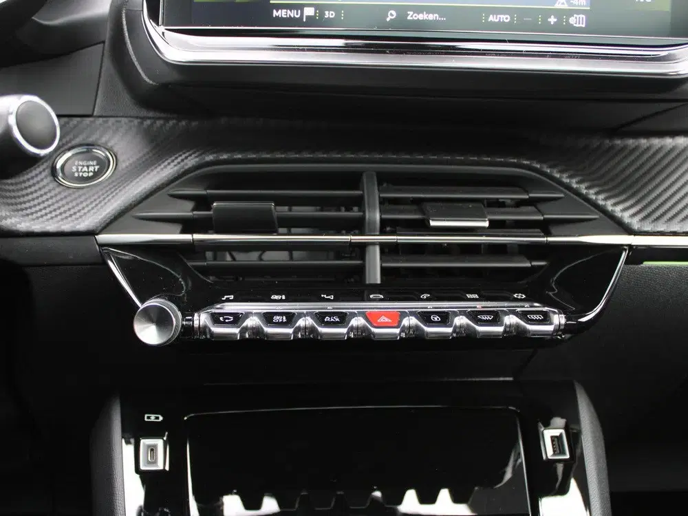 Peugeot 208 1.2 PureTech GT uit 2021, foto 19