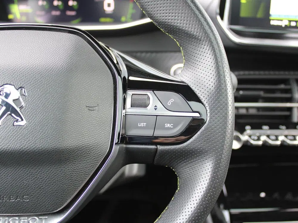 Peugeot 208 1.2 PureTech GT uit 2021, foto 20
