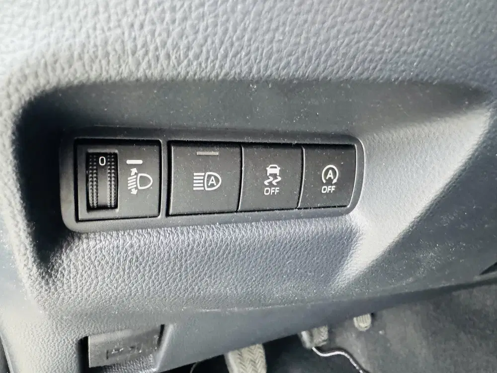 Toyota Aygo X 1.0 VVT-i MT JBL All season banden uit 2025, foto 16