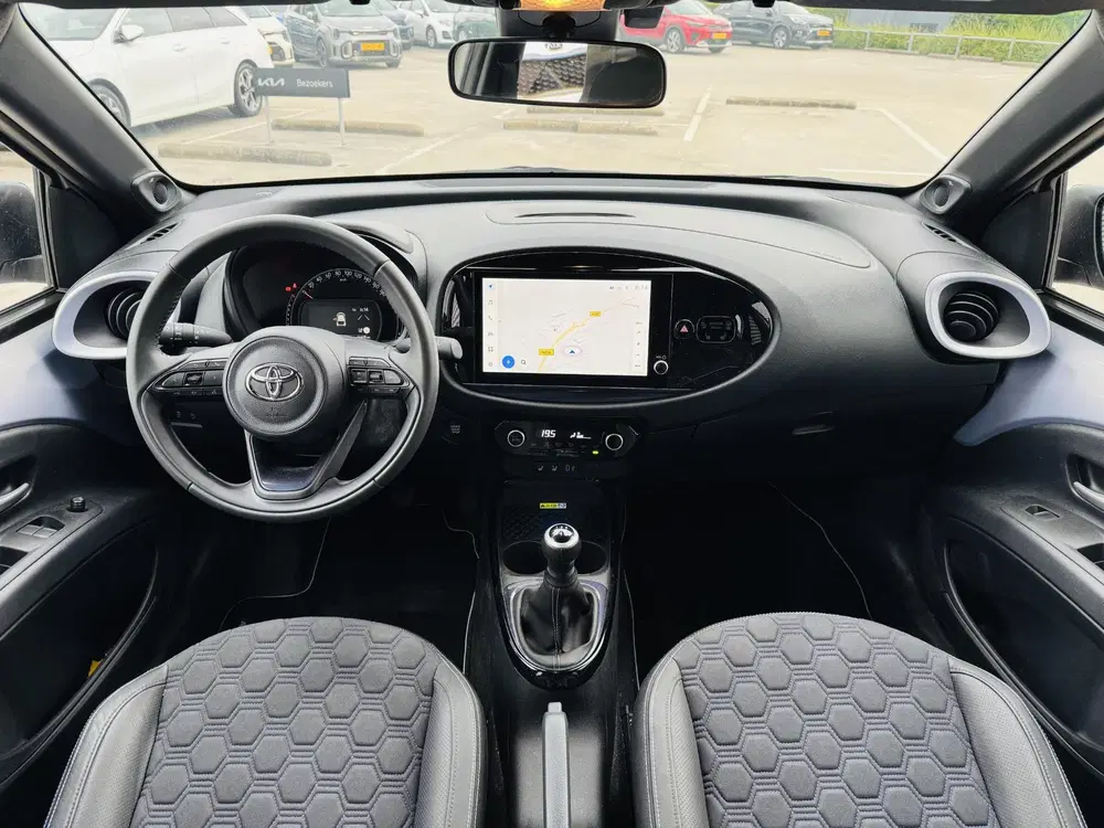 Toyota Aygo X 1.0 VVT-i MT JBL All season banden uit 2025, foto 4