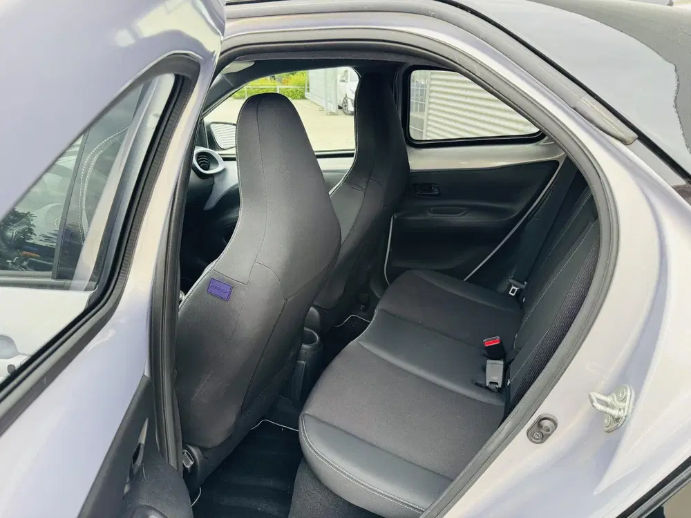 Toyota Aygo X 1.0 VVT-i MT JBL All season banden uit 2025, foto 5