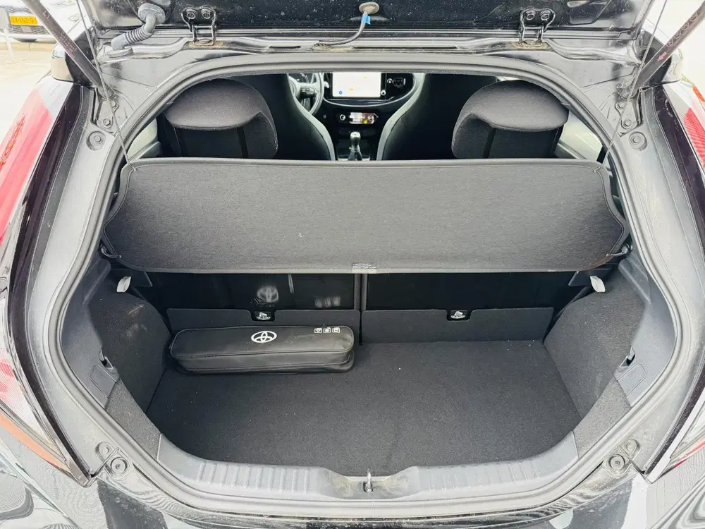 Toyota Aygo X 1.0 VVT-i MT JBL All season banden uit 2025, foto 6