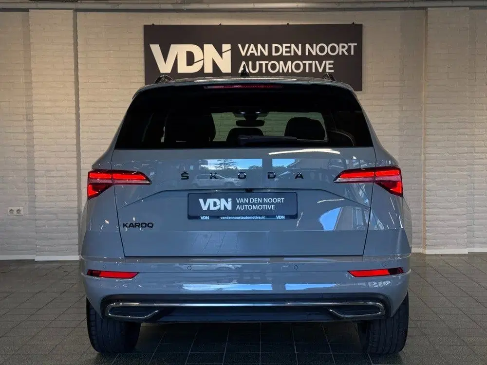 Skoda Karoq 1.5 TSI ACT Sportline Business DSG Virtual uit 2023, foto 9