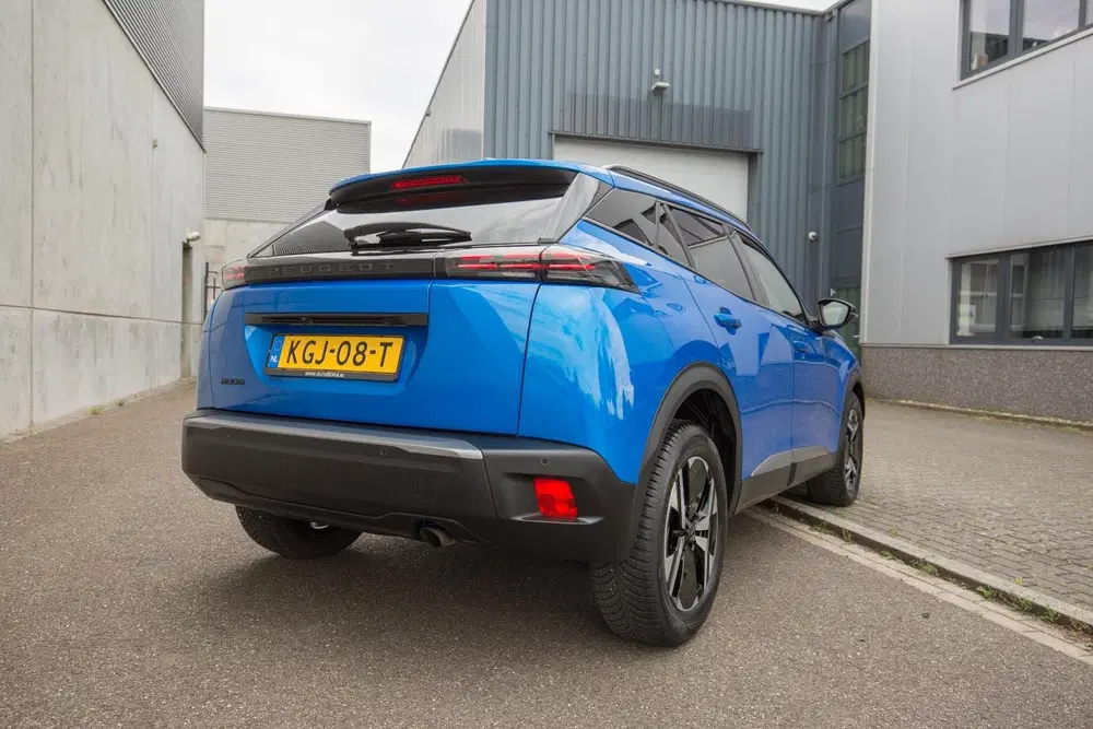 Peugeot 2008 1.2 PureTech 100 Allure uit 2024, foto 20