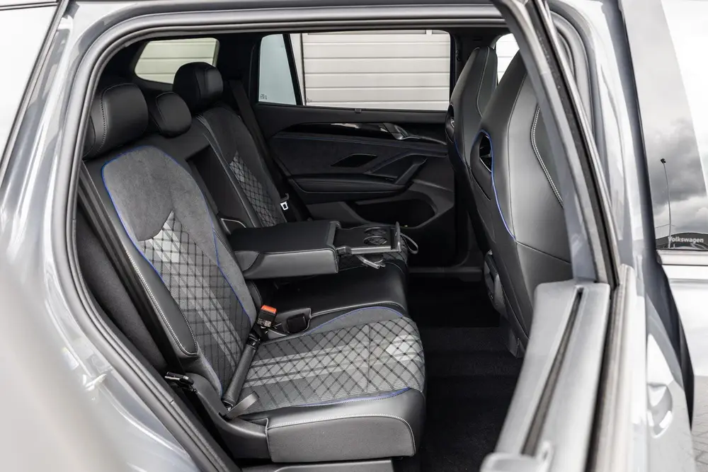 Volkswagen Tayron 1.5 eHybrid 204pk R-Line Edition | 20" Vel uit 2026, foto 6