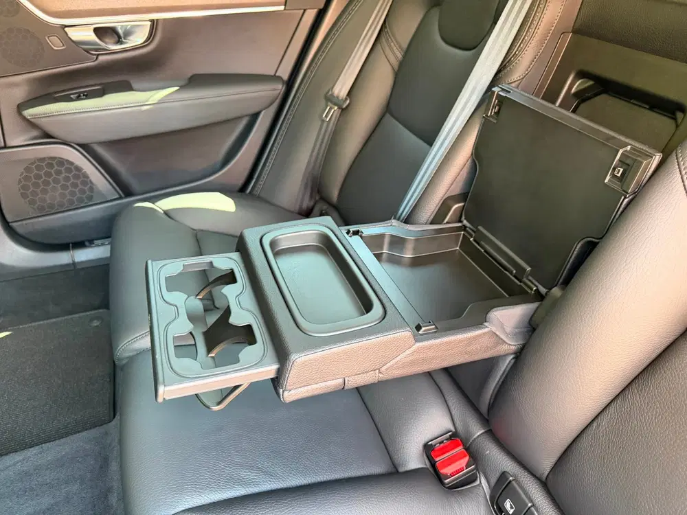 Volvo V90 2.0 T5 AWD PRO 250PK uit 2020, foto 17