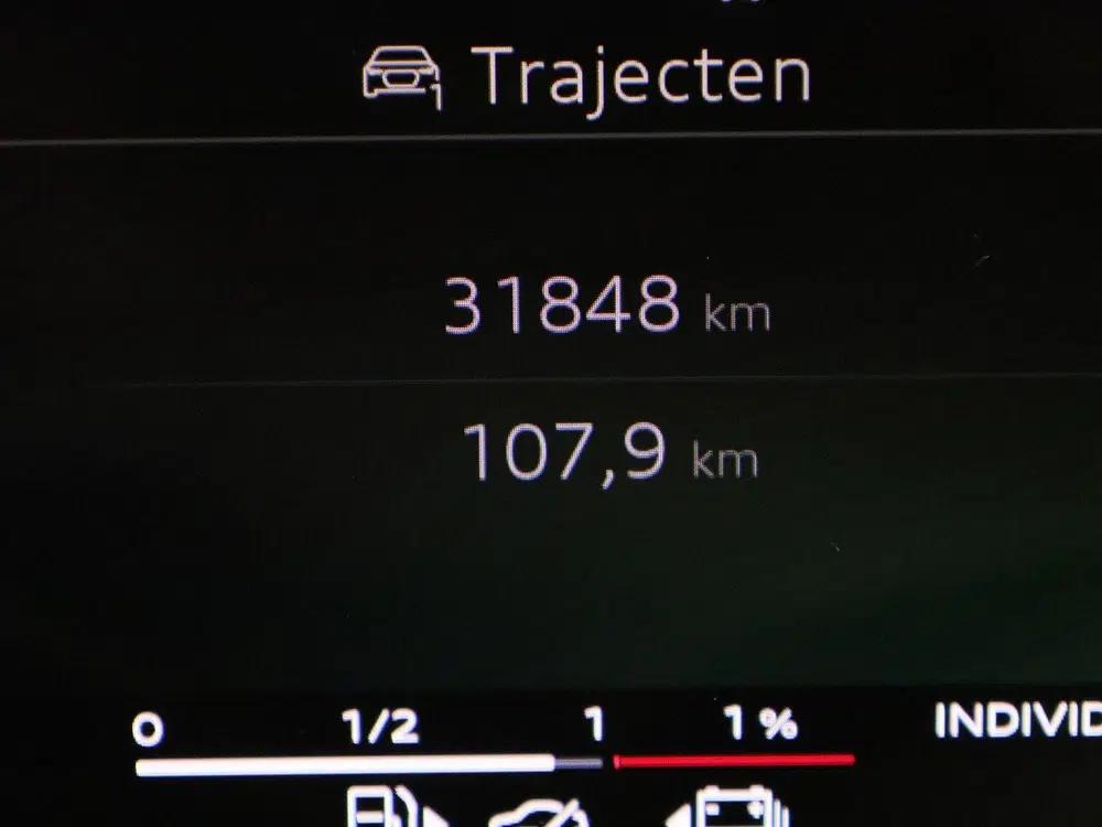 Audi A5 2.0 e-hybrid quattro S edition Competition uit 2025, foto 8