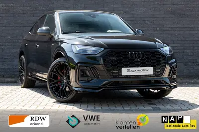 Audi Q5 55 TFSI e S edition Black & Black uit 2021