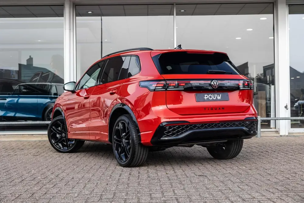 Volkswagen Tiguan 1.5 eHybrid 204pk R-Line Edition | Panoram uit 2026, foto 10