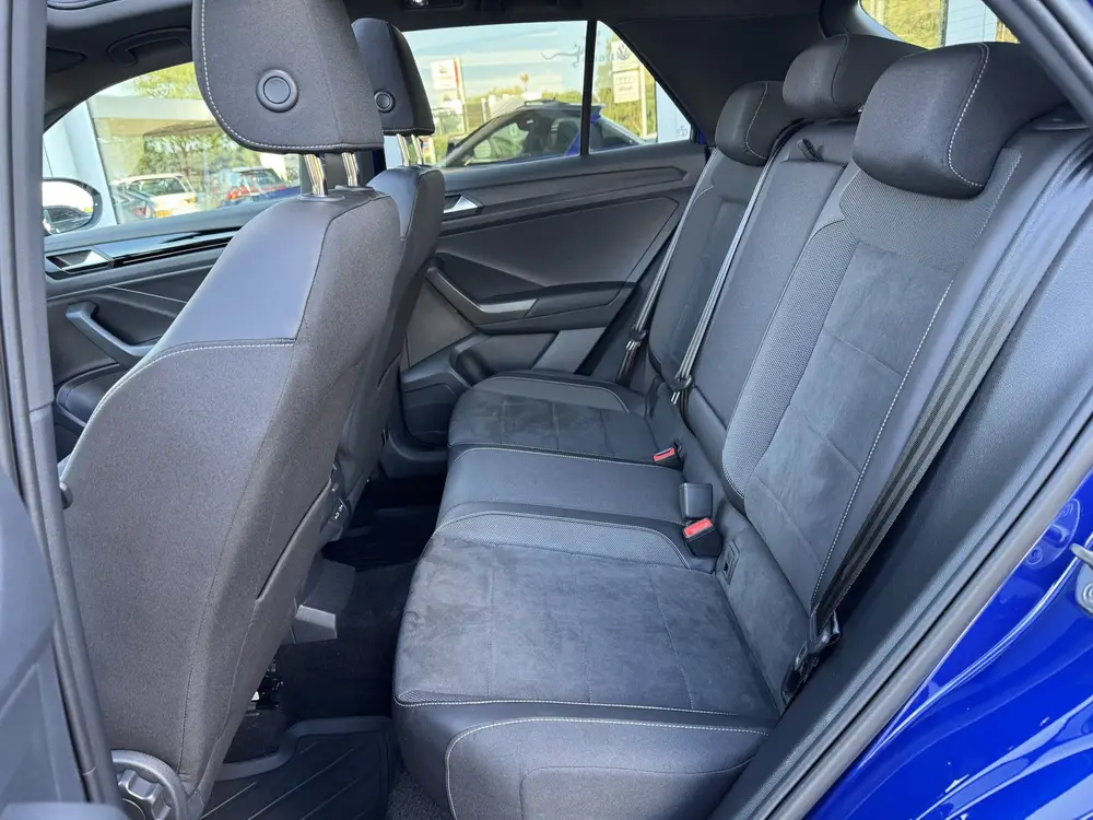 Volkswagen T-Roc 1.5 TSI R-Line | Keyless | Camera | Black S uit 2023, foto 13