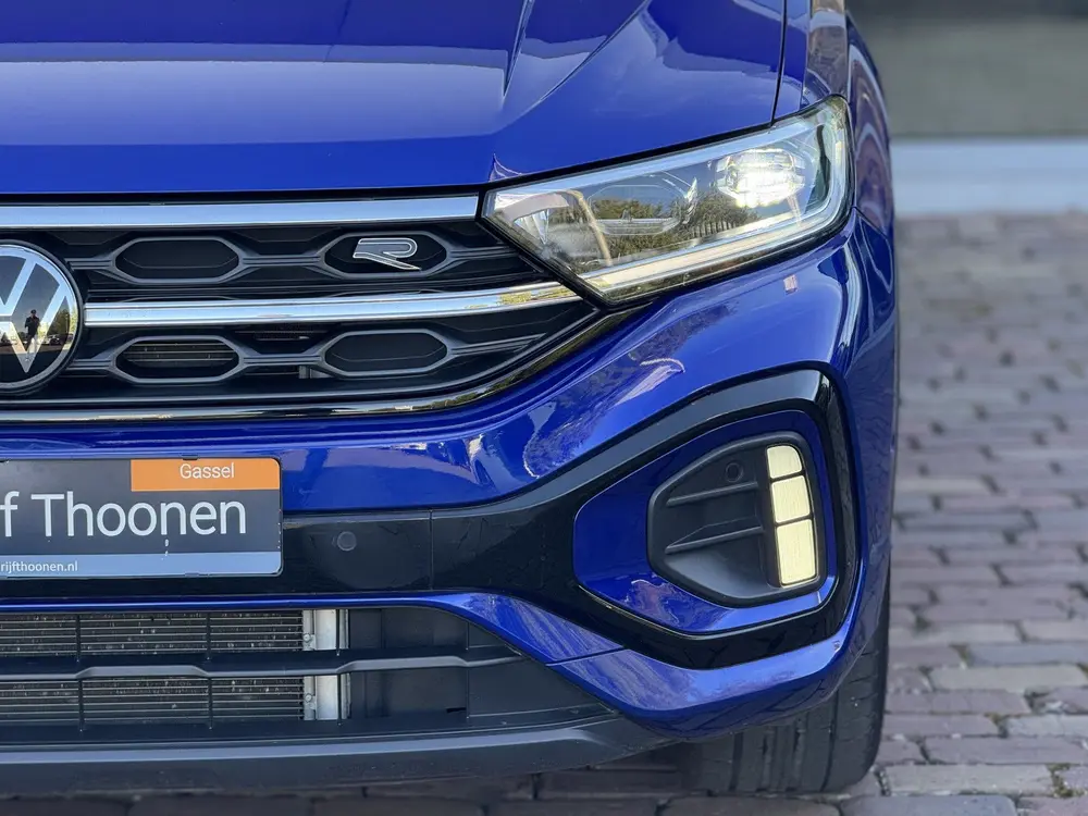 Volkswagen T-Roc 1.5 TSI R-Line | Keyless | Camera | Black S uit 2023, foto 5