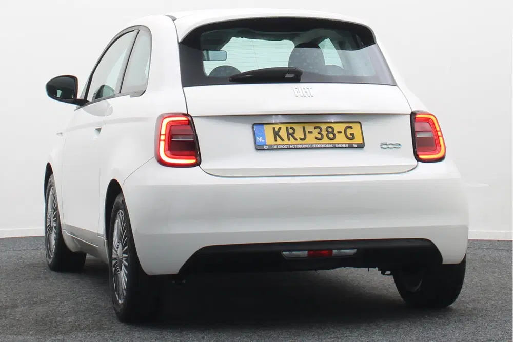 Fiat 500e Icon 42 kWh Virtual Cockpit uit 2023, foto 15