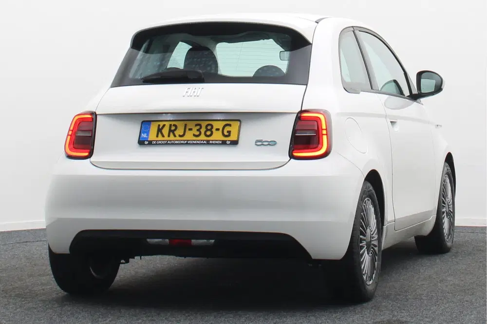 Fiat 500e Icon 42 kWh Virtual Cockpit uit 2023, foto 16