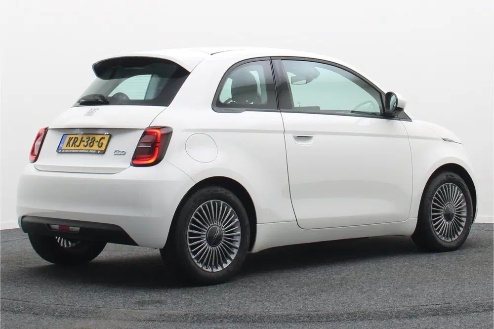 Fiat 500e Icon 42 kWh Virtual Cockpit uit 2023, foto 17