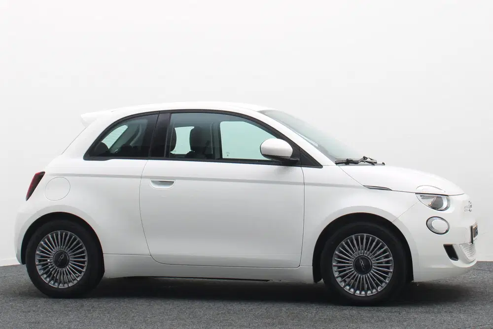 Fiat 500e Icon 42 kWh Virtual Cockpit uit 2023, foto 18